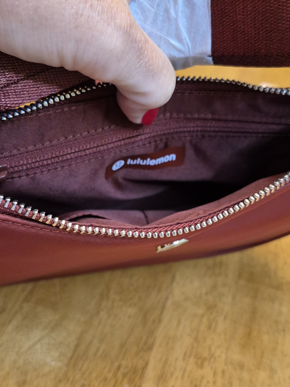 Lululemon City Essentials Cranberry Charm shoulder bag And Wallet Wristlet Set - Picture 6 of 11